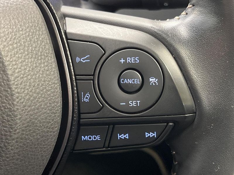 2020 Toyota Corolla Touring 6AA-ZWE211W (UW-6a9a398599e45)[10]