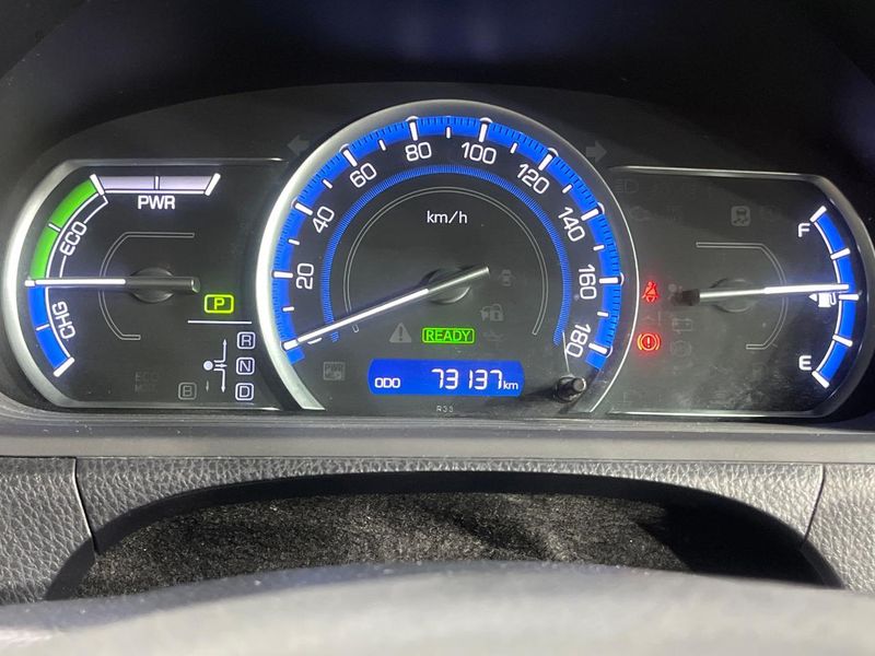2014 Toyota Noah DAA-ZWR80G (UW-6a9a3989cdd58)[13]