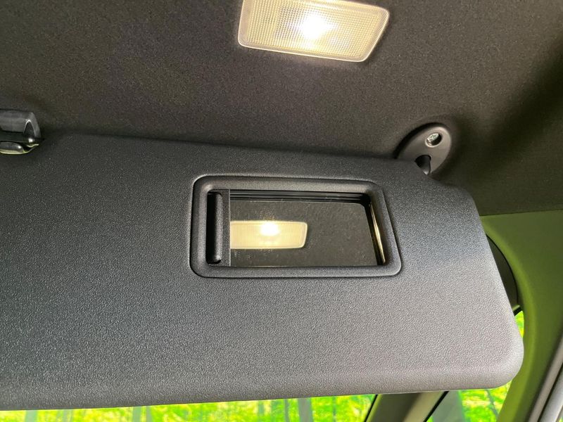 2023 Toyota Voxy 6AA-ZWR90W (UW-6a9a39936fa5d)[6]