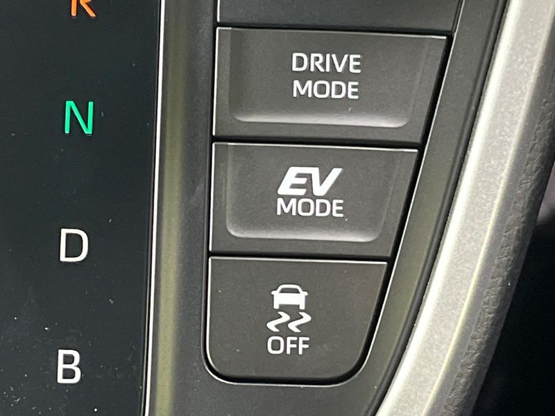2026 Toyota Noah 6AA-ZWR90W (UW-6a9a399ed279a)[17]