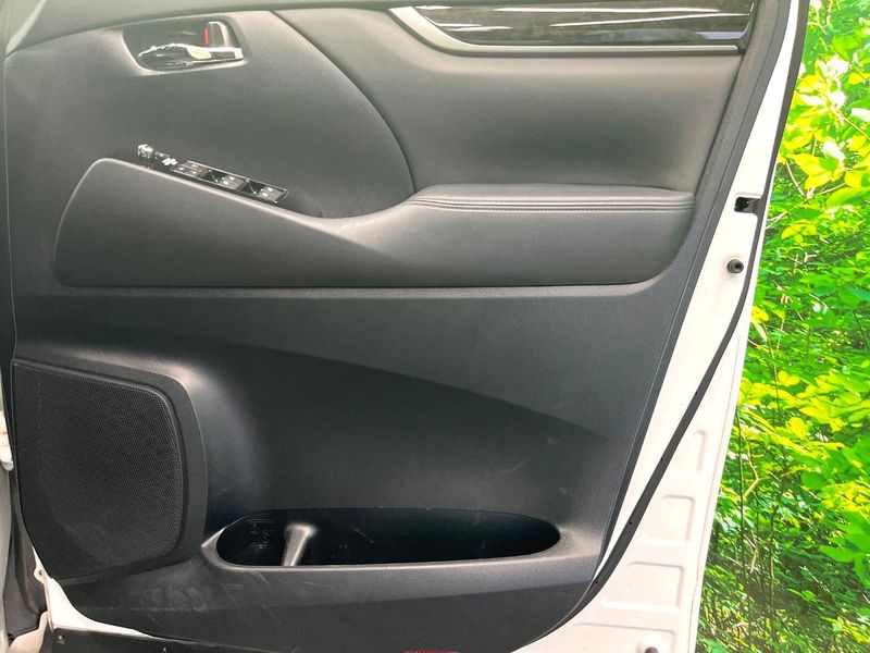 2017 Toyota Vellfire DBA-AGH30W (UW-6a9b86aa7e51c)[16]