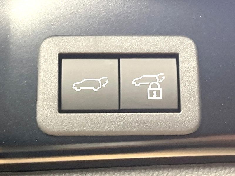 2026 Toyota RAV4 6AA-AXAN64 (UW-6a9b86e09c411)[17]