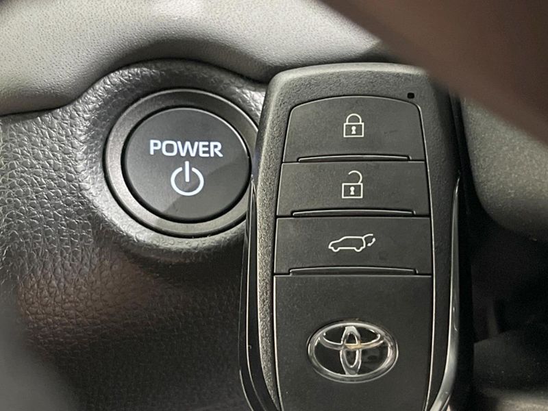 2026 Toyota RAV4 6AA-AXAN64 (UW-6a9b86e271d3a)[19]