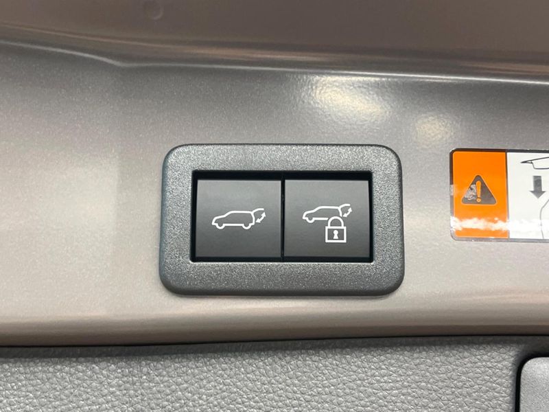 2026 Toyota RAV4 6AA-AXAN64 (UW-6a9b86e299527)[29]