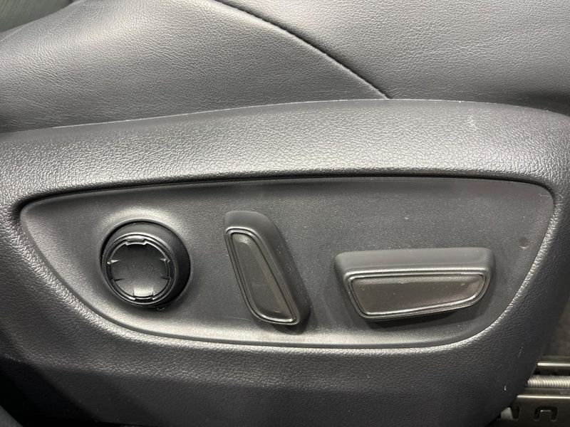 2024 Toyota Harrier Hybrid 6AA-AXUH85 (UW-6a9b86f2a5d4d)[23]