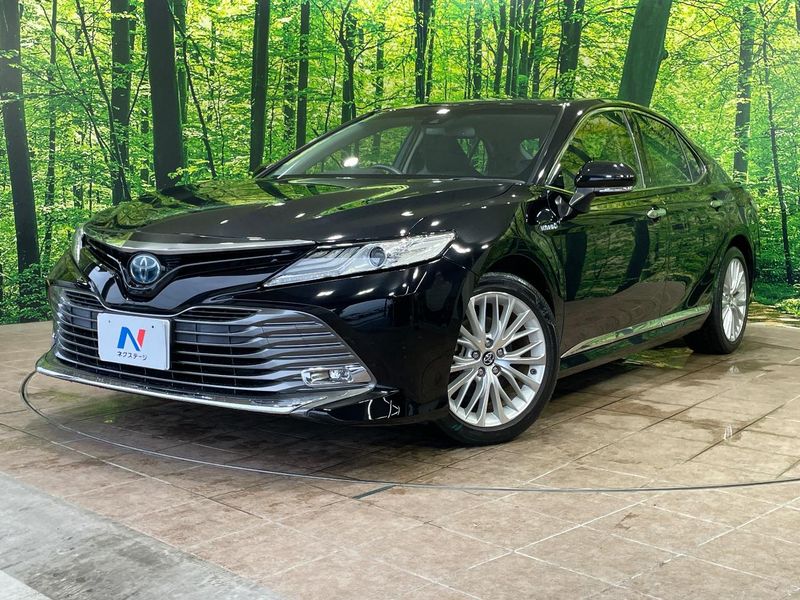 2017 Toyota Camry DAA-AXVH70 (UW-6a9b86f324c62)[0]