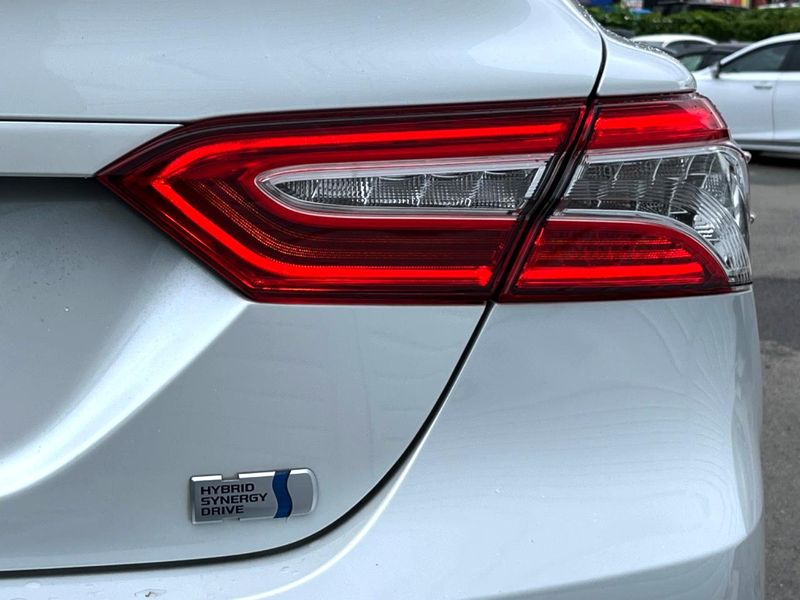 2017 Toyota Camry DAA-AXVH70 (UW-6a9b86f331ddf)[24]