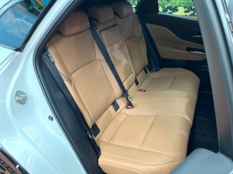 2024 Toyota Crown Sports 6AA-AZSH36W (UW-6a9b87044067d)[9]
