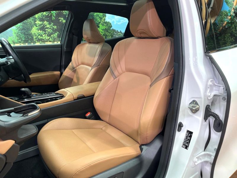2024 Toyota Crown Sports 6AA-AZSH36W (UW-6a9b87044067d)[11]