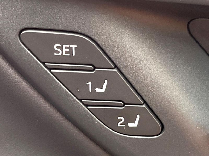 2024 Toyota Crown Sports 6AA-AZSH36W (UW-6a9b87044067d)[21]