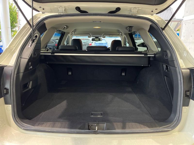 2016 Subaru Legacy Outback DBA-BS9 (UW-6a9b8747867a3)[22]