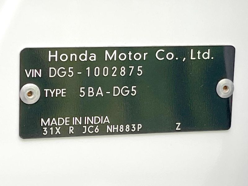2024 Honda WR-V 5BA-DG5 (UW-6a9b875c5ac6a)[1]