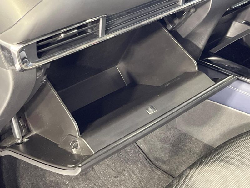 2019 Mazda CX-30 5BA-DMEP (UW-6a9b876860331)[28]