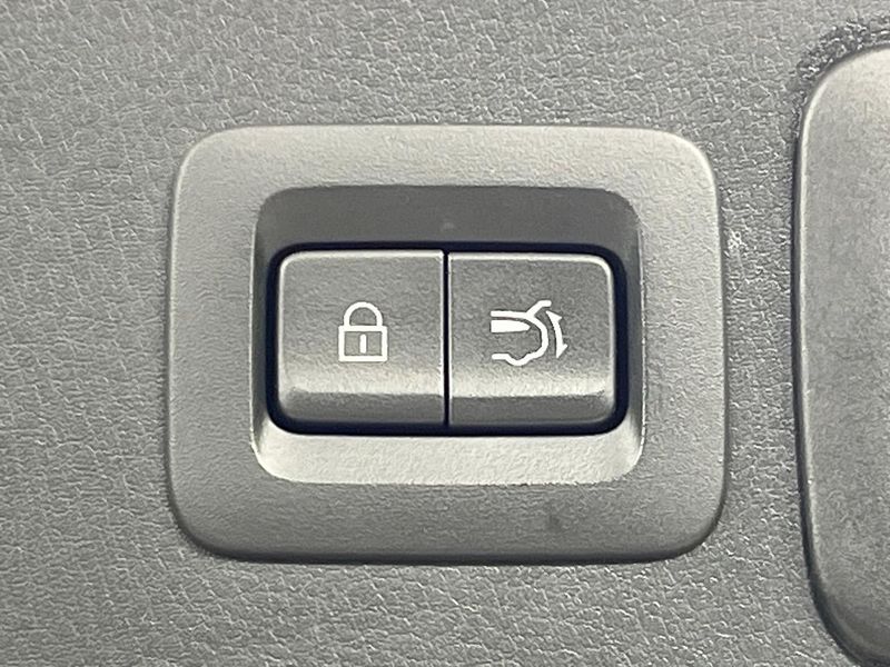 2021 Mazda CX-30 5BA-DMEP (UW-6a9b876a43846)[22]