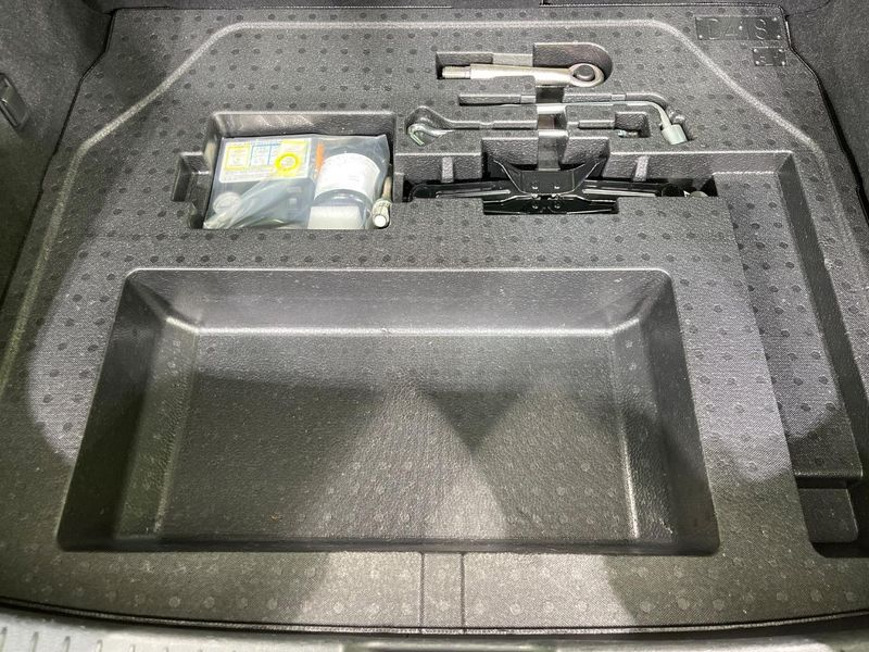 2021 Mazda CX-30 5BA-DMEP (UW-6a9b876a43846)[20]