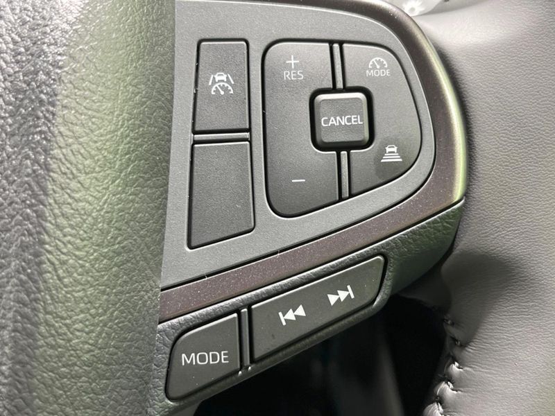 2026 Toyota Hiace Van 3DF-GDH201V (UW-6a9b87967ee62)[25]