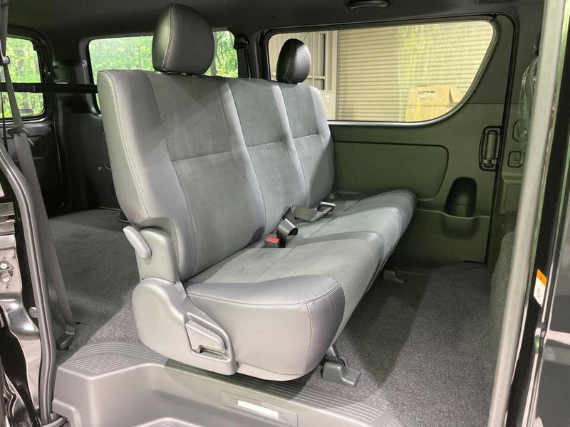 2026 Toyota Hiace Van 3DF-GDH201V (UW-6a9b87967ee62)[7]