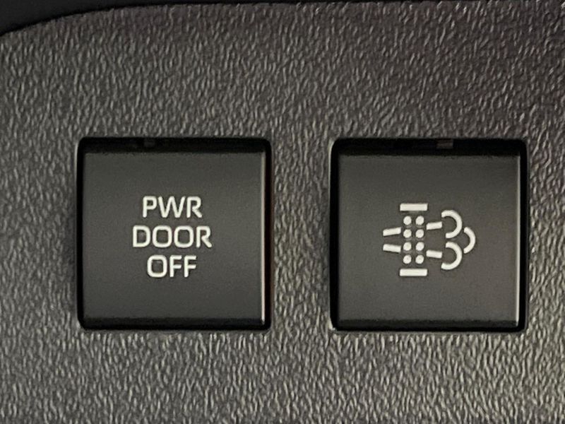 2026 Toyota Hiace Van 3DF-GDH201V (UW-6a9b87967ee62)[23]