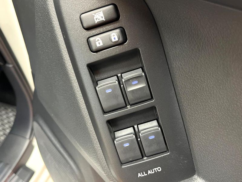 2023 Toyota Land Cruiser Prado 3DA-GDJ150W (UW-6a9b879911f11)[24]