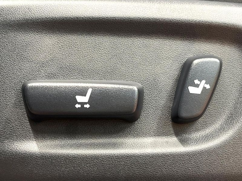 2023 Toyota Land Cruiser Prado 3DA-GDJ150W (UW-6a9b879911f11)[14]