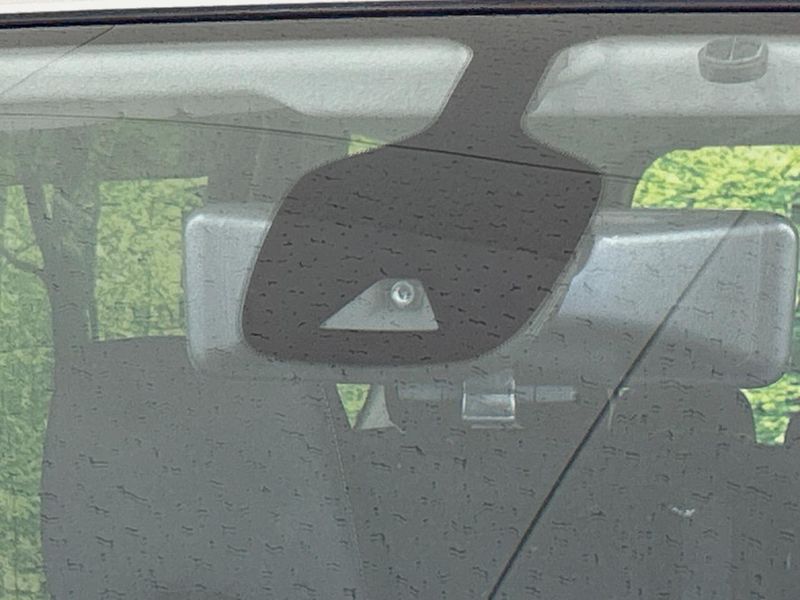 2017 Nissan Serena DAA-GFC27 (UW-6a9b879f14f52)[4]