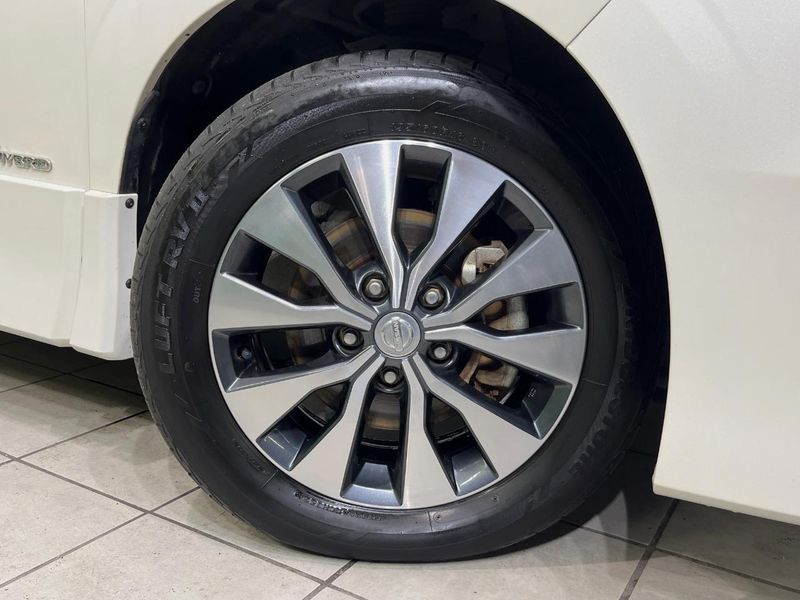 2017 Nissan Serena DAA-GFC27 (UW-6a9b87a0c887b)[21]