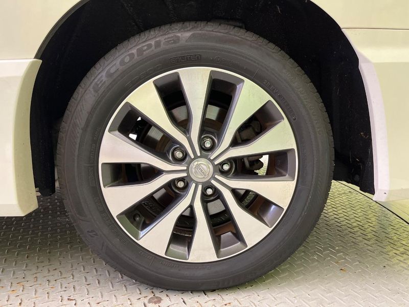 2018 Nissan Serena DAA-GFC27 (UW-6a9b87a437c64)[21]