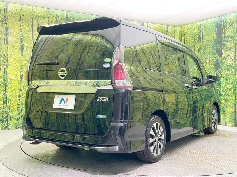 2018 Nissan Serena DAA-GFC27 (UW-6a9b87a539155)[12]