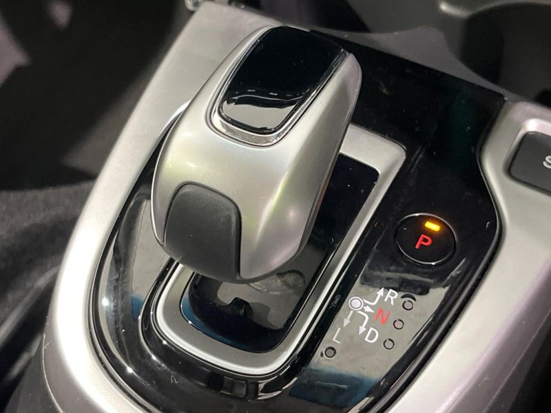 2018 Honda Fit Hybrid DAA-GP6 (UW-6a9b87bdcd689)[24]