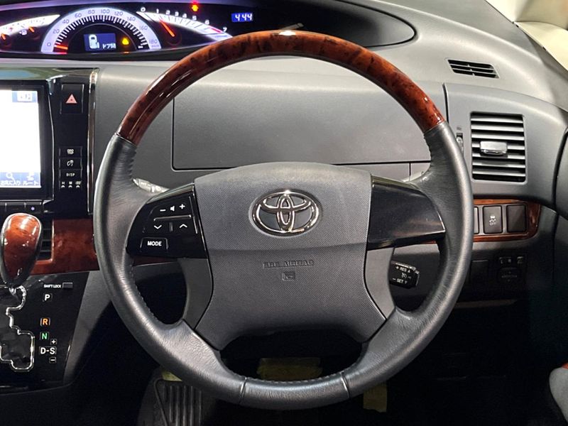 2014 Toyota Estima DBA-GSR50W (UW-6a9b87c990657)[24]