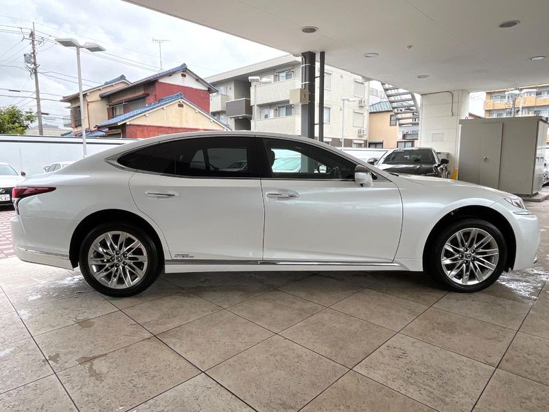 2017 Lexus LS DAA-GVF55 (UW-6a9b87d9b335f)[9]