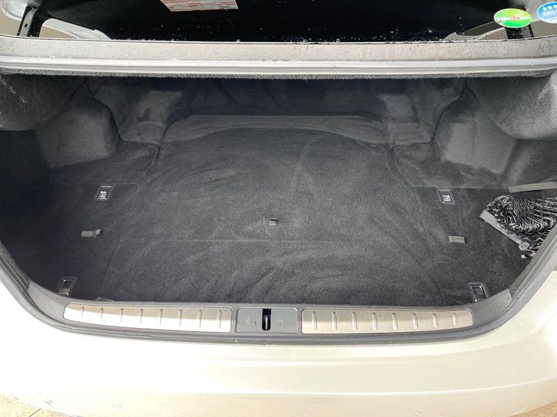 2017 Lexus LS DAA-GVF55 (UW-6a9b87d9b335f)[5]