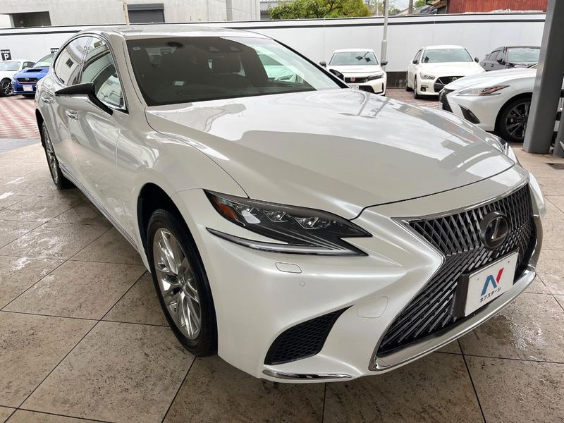2017 Lexus LS DAA-GVF55 (UW-6a9b87d9b335f)[8]