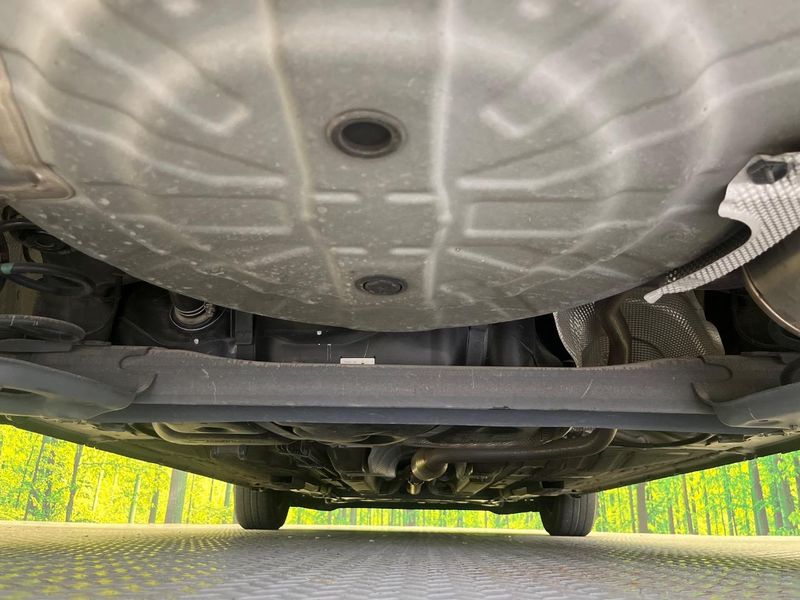 2018 Nissan Note DAA-HE12 (UW-6a9b87e79e967)[29]