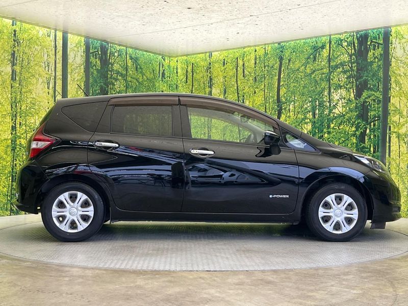 2018 Nissan Note DAA-HE12 (UW-6a9b87e79e967)[21]