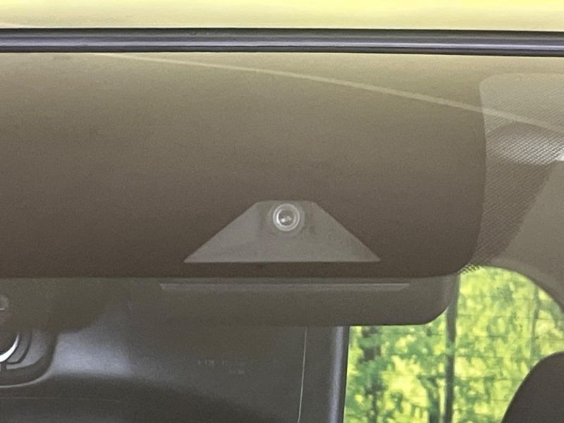 2018 Nissan Note DAA-HE12 (UW-6a9b87e79e967)[7]