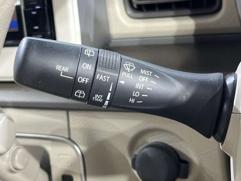 2023 Suzuki ALTO Lapin 5BA-HE33S (UW-6a9b87f787b5a)[15]