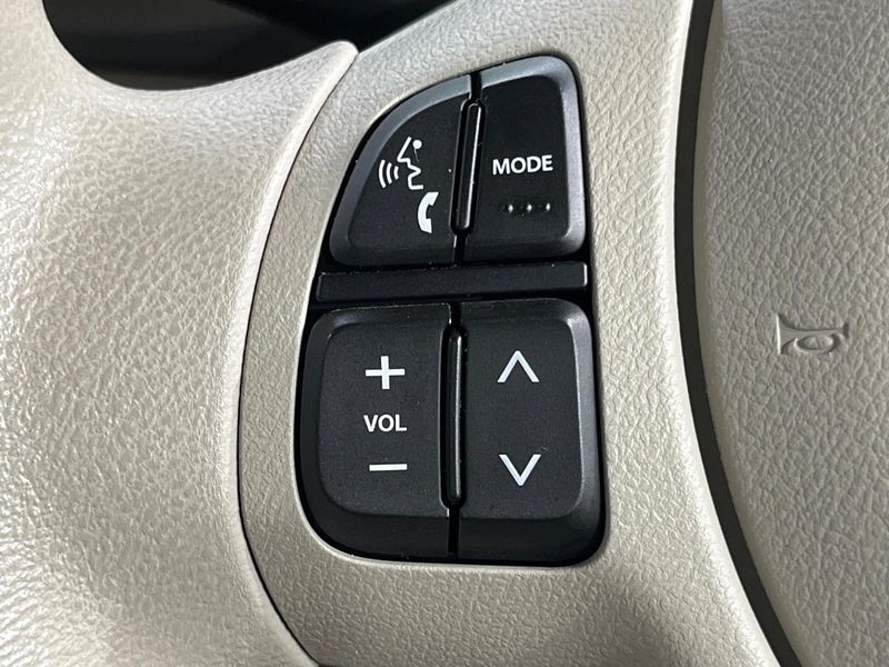 2023 Suzuki ALTO Lapin 5BA-HE33S (UW-6a9b87f787b5a)[13]