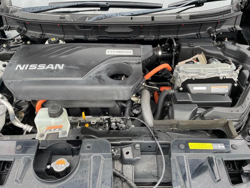 2018 Nissan X-Trail DAA-HT32 (UW-6a9b880b27f4a)[4]
