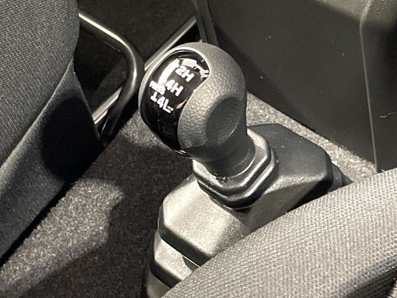 2024 Suzuki Jimny 3BA-JB64W (UW-6a9b8814b3593)[23]