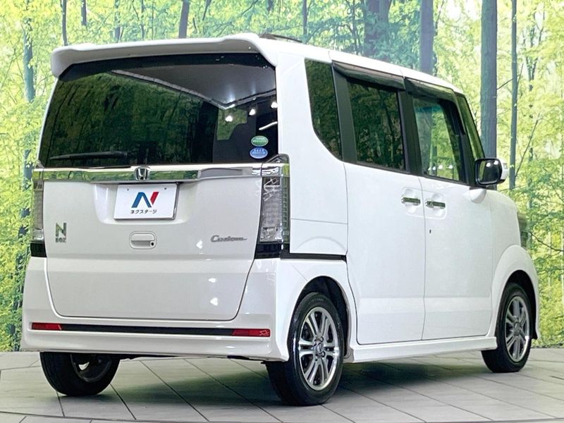 2017 Honda N-BOX CUSTOM DBA-JF1 (UW-6a9b882d1c58d)[19]