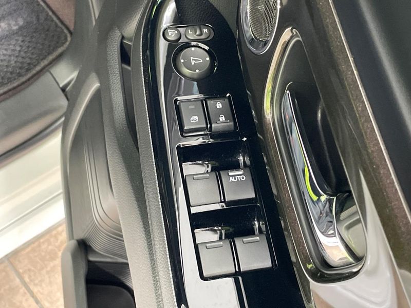 2019 Honda N-BOX CUSTOM 6BA-JF3 (UW-6a9b883ee267c)[19]