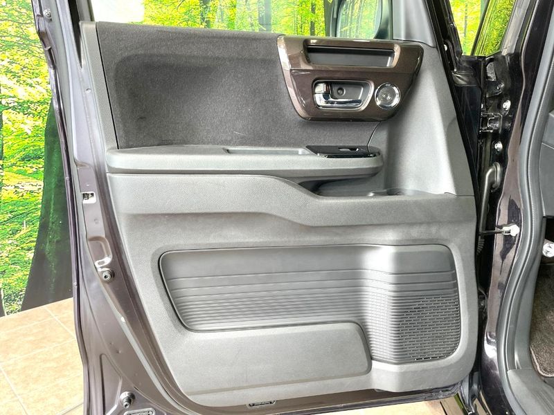 2020 Honda N-BOX CUSTOM 6BA-JF3 (UW-6a9b88452c6a9)[28]