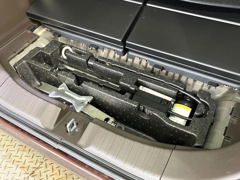 2021 Honda N-BOX 6BA-JF4 (UW-6a9b8856c0b64)[12]