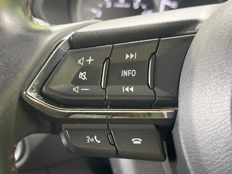 2020 Mazda CX-8 6BA-KG5P (UW-6a9b8898852f3)[29]