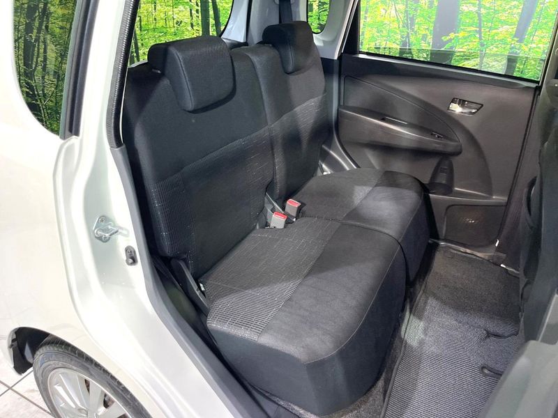 2012 Daihatsu Move DBA-LA110S (UW-6a9b88aaeb969)[23]