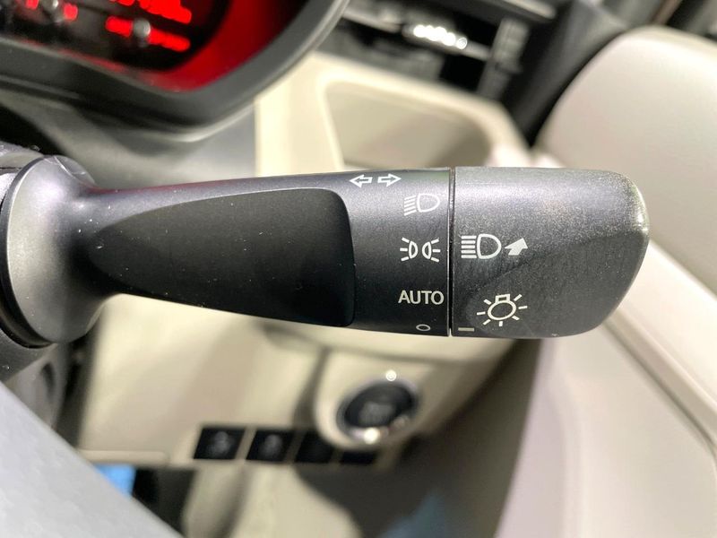 2015 Daihatsu Move DBA-LA150S (UW-6a9b88acb559a)[28]