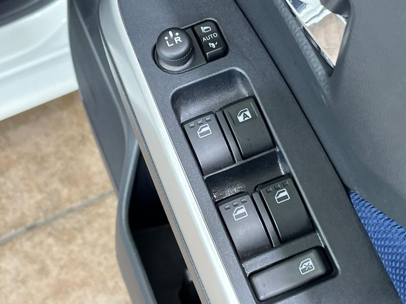 2020 Toyota Roomy DBA-M900A (UW-6a9b88ffc4155)[12]