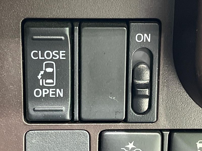 2018 Toyota TANK DBA-M910A (UW-6a9b890c9d3b1)[25]