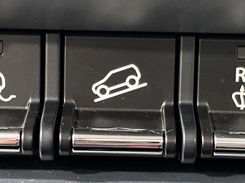 2017 Suzuki Hustler DAA-MR41S (UW-6a9b895f340fd)[28]